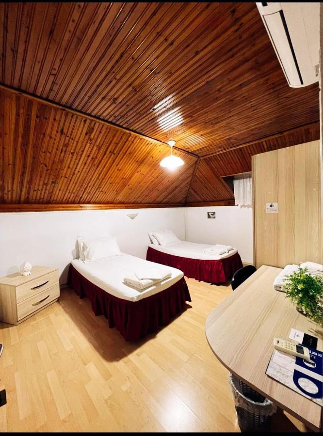 Central Hotel Tirana Buitenkant foto